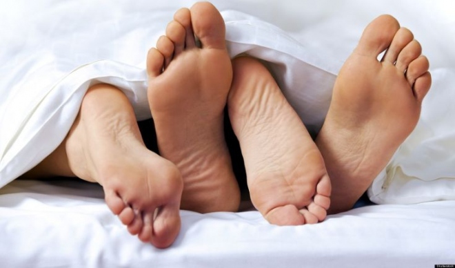 sex-feet-bed-e1457780347300.jpg